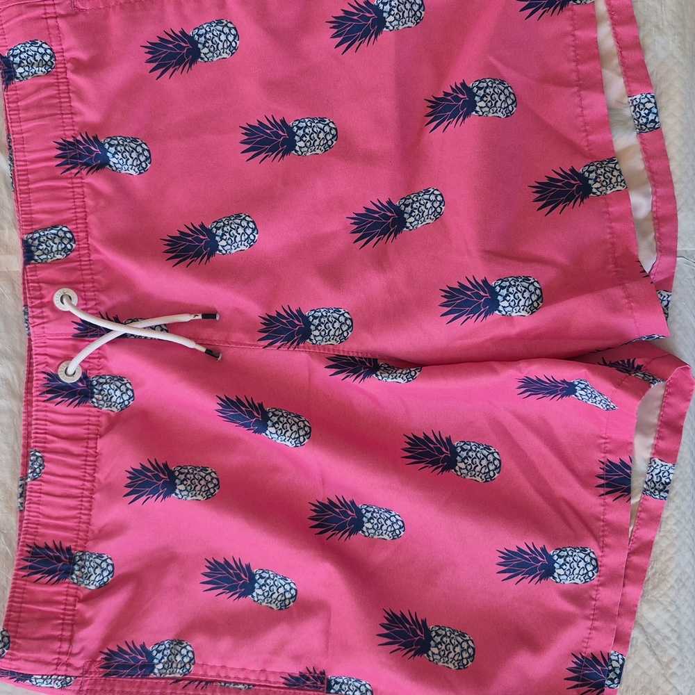 Hollister Pinapple Design Board Shorts